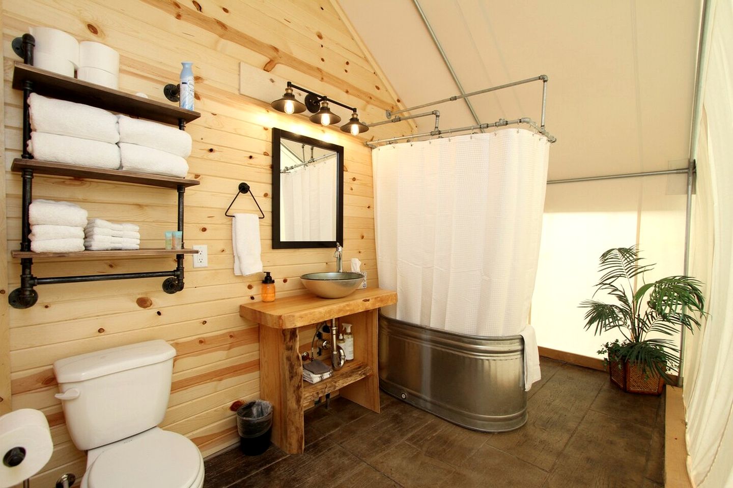Luxury Utah Glamping Zion Tent Rentals for Group Getaways