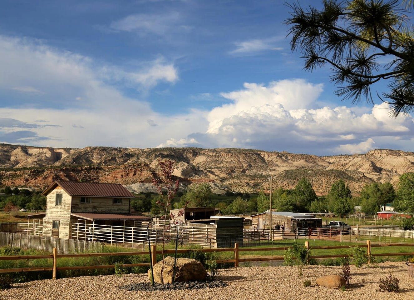 Gorgeous Vacation Rental with Fire Pit in Escalante, Utah
