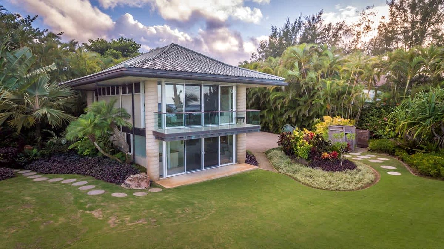 Private Oceanfront Retreat with Lush Tropical Gardens on Anini Beach, Kauai, Hawaii