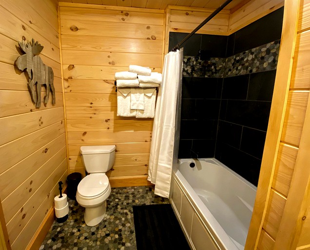 Log Cabins (United States of America, Bethlehem, New Hampshire)