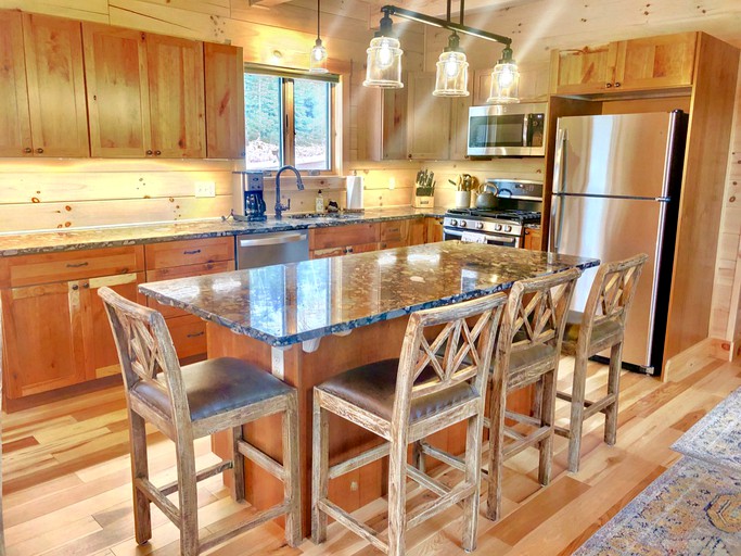 Log Cabins (United States of America, Bethlehem, New Hampshire)