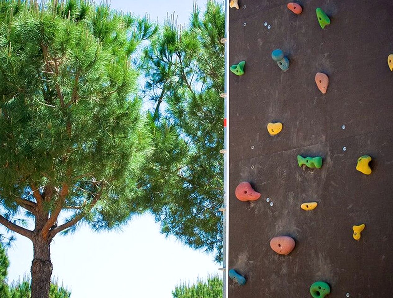 Traditional Villa Rental with On-Site Restaurant and Swimming Pool in Huelva, Spain