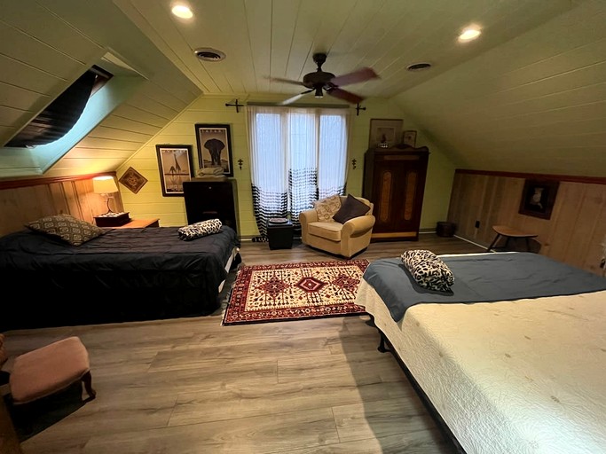 Cottages (United States of America, Franklin, Tennessee)