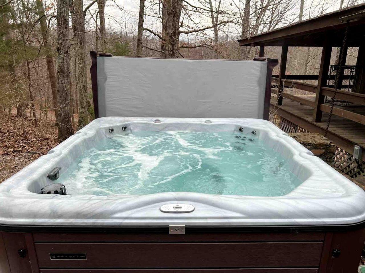 Large Vacation Rental with a Huge Deck near Franklin, Tennessee