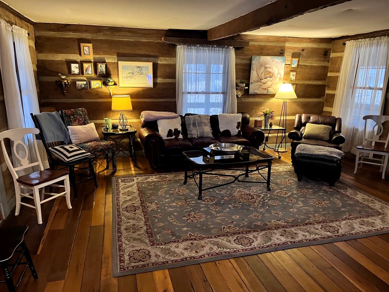 Large Vacation Rental with a Huge Deck near Franklin, Tennessee