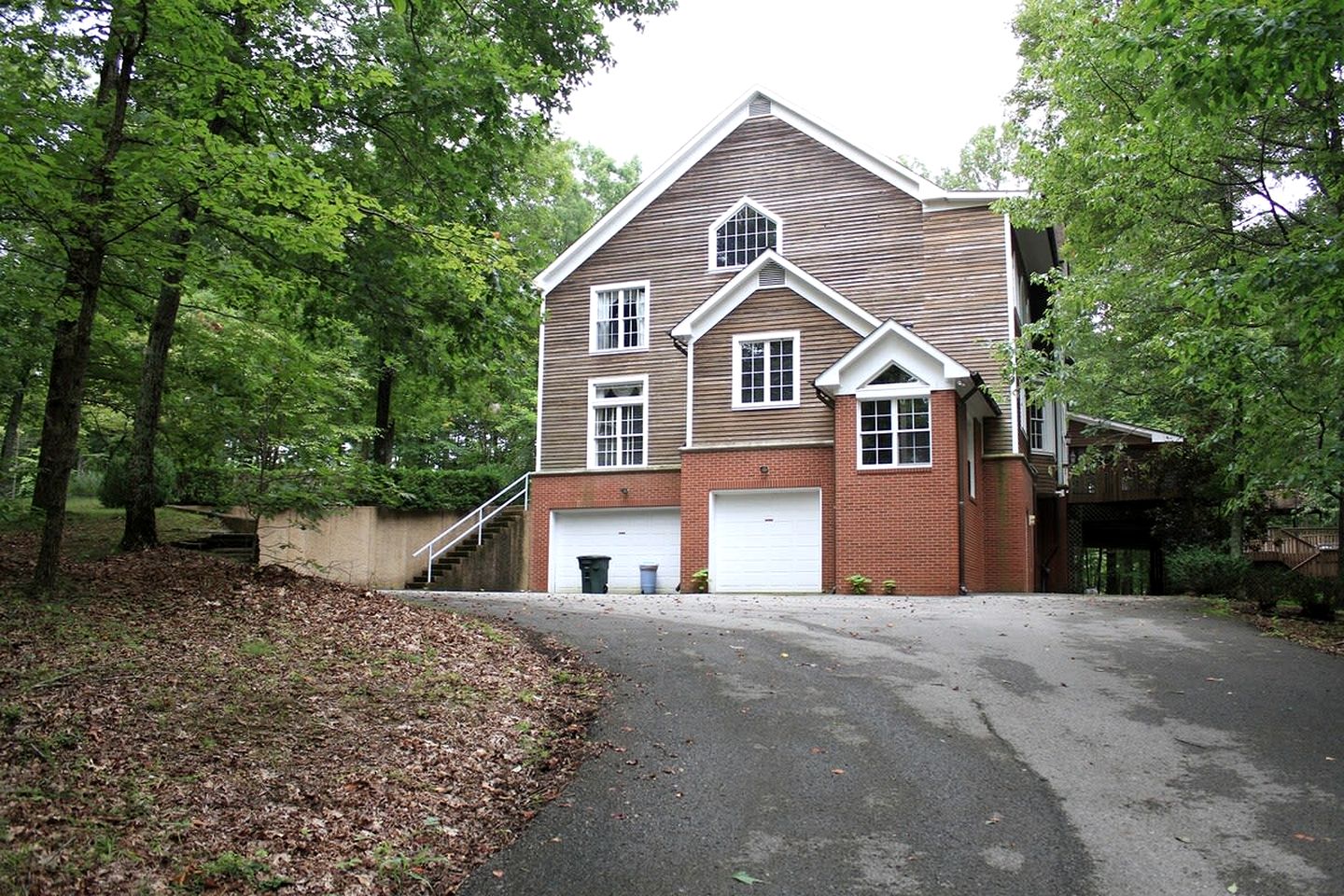 Enormous Vacation Rental with Forest Views near Nashville, Tennessee