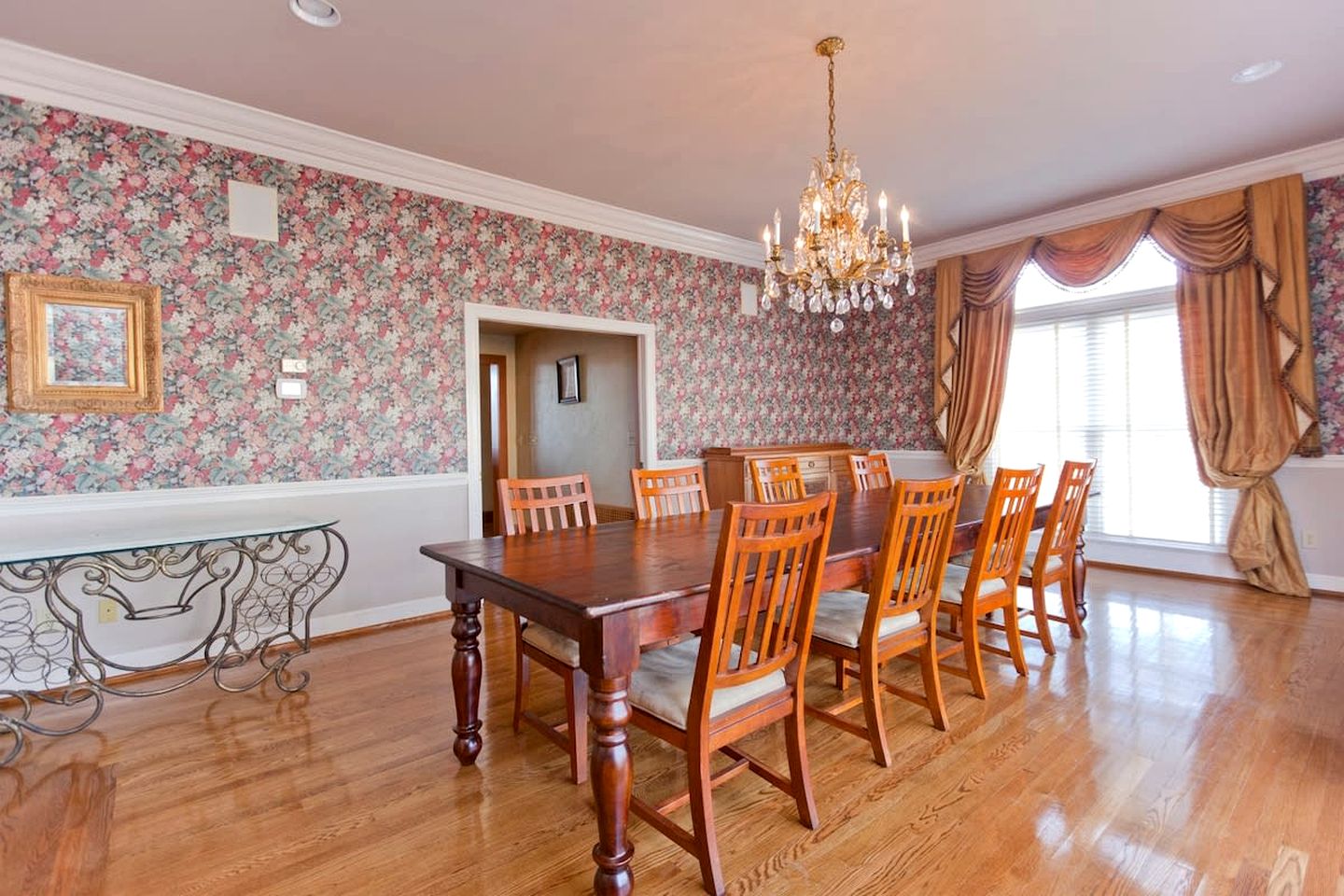 Enormous Vacation Rental with Forest Views near Nashville, Tennessee