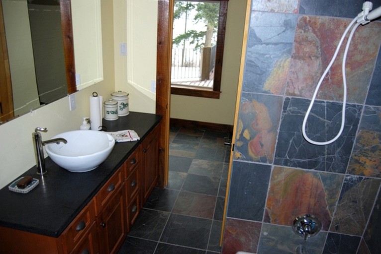 Cabins (United States of America, Loomis, Washington)