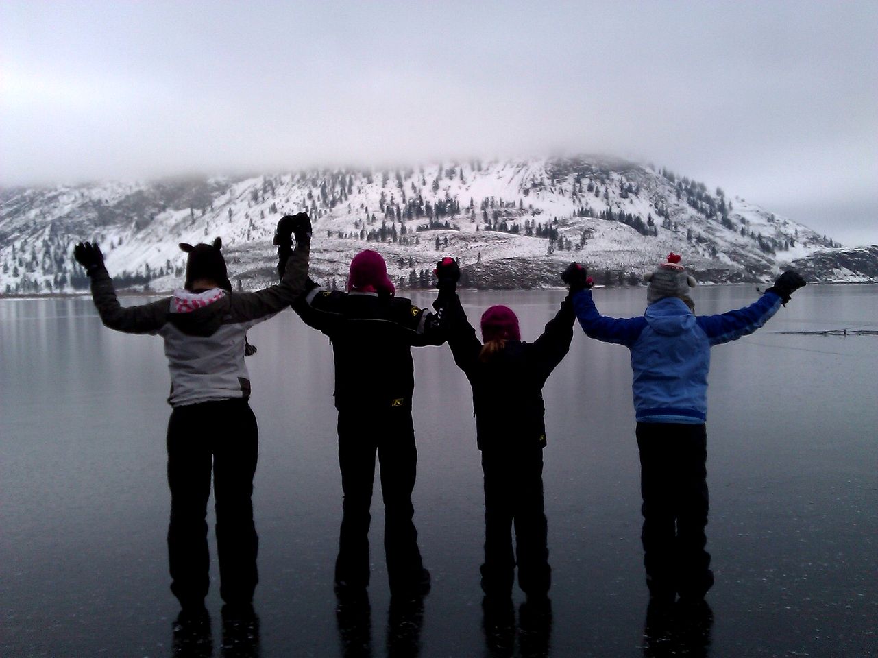 Luxury Vacation Rental on Palmer Lake in Okanogan County, Washington