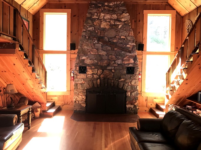 Cabins (United States of America, Loomis, Washington)