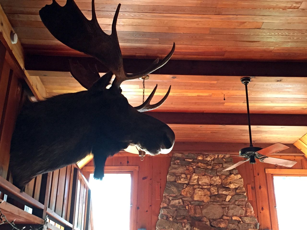 Luxury Vacation Rental on Palmer Lake in Okanogan County, Washington