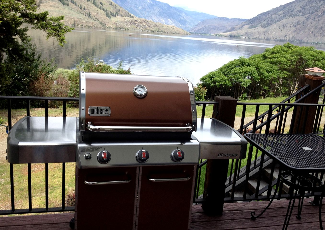 Luxury Vacation Rental on Palmer Lake in Okanogan County, Washington