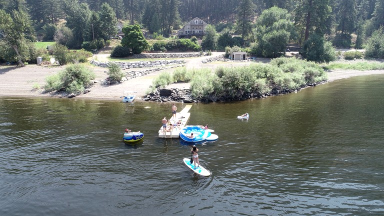 Cabins (United States of America, Loomis, Washington)