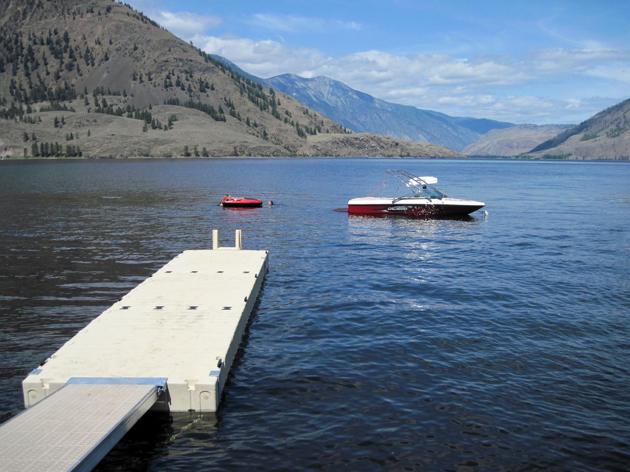 Luxury Vacation Rental on Palmer Lake in Okanogan County, Washington