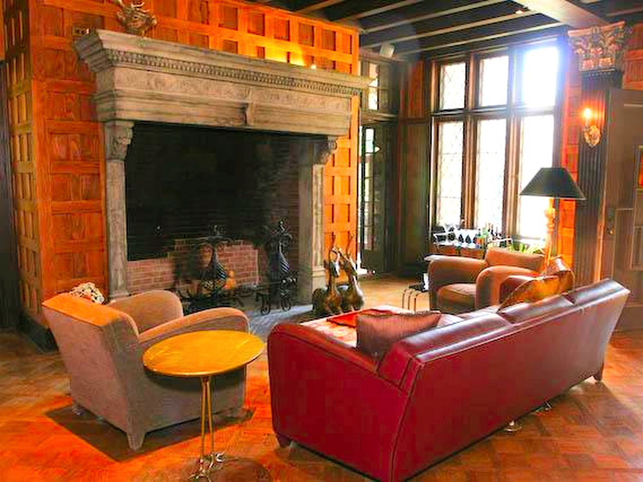 Cozy Suite with a Fireplace for a Romantic Getaway near Peoples State Forest, Connecticut