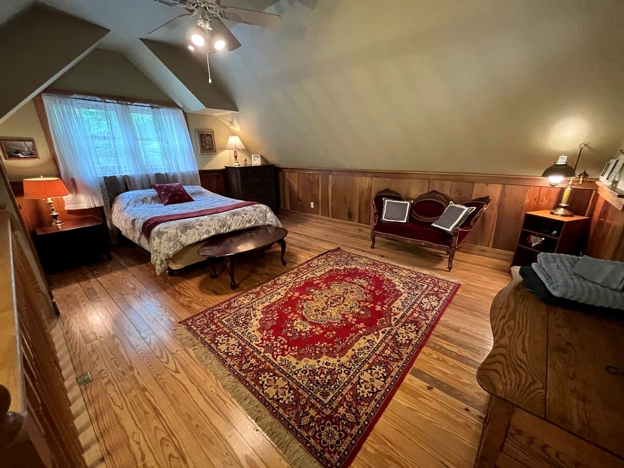 Charming Woodland Cottage near Franklin, Tennessee