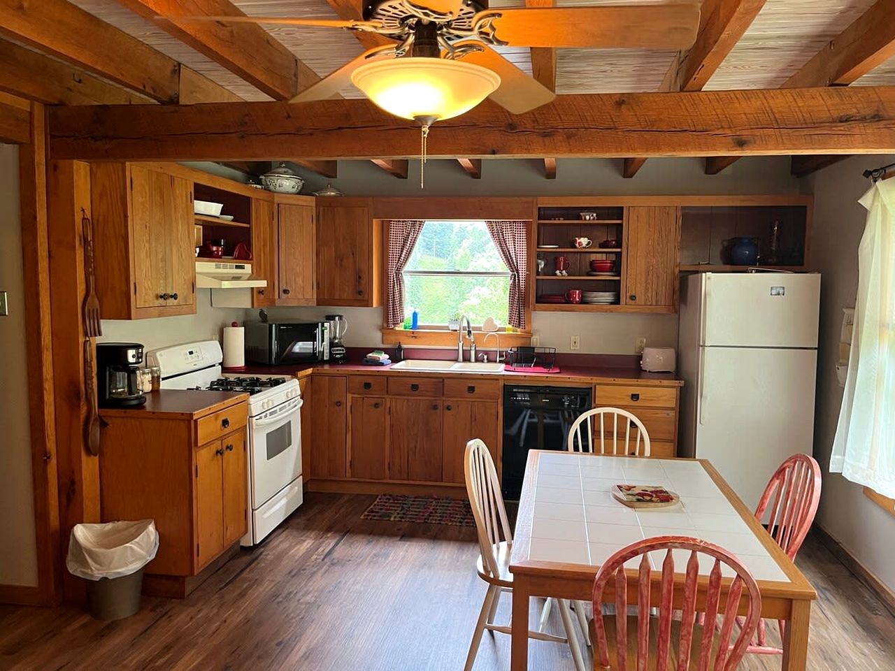 Charming Woodland Cottage near Franklin, Tennessee