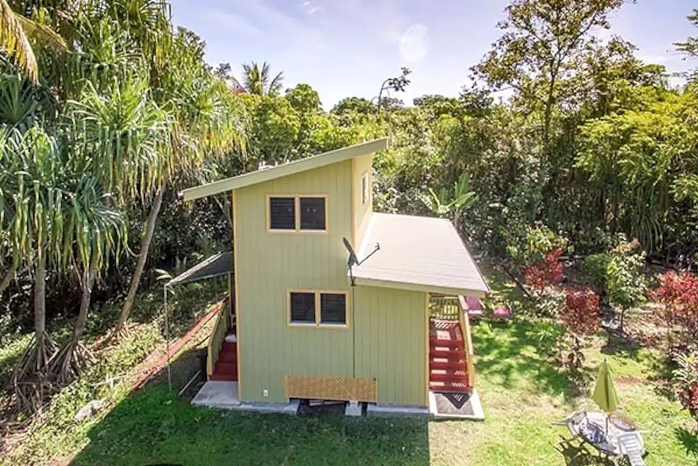 Tropical Cottage Rental near Mermaid Ponds in Pahoa, Hawaii