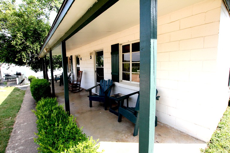 Cabins (Kingsland, Texas, United States)