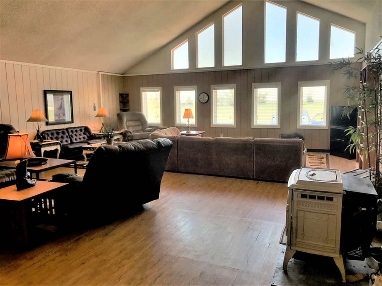 Inviting Log Cabin Rental Perfect for a Family Getaway in Center, Colorado