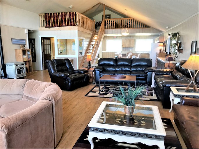 Log Cabins (Center, Colorado, United States)