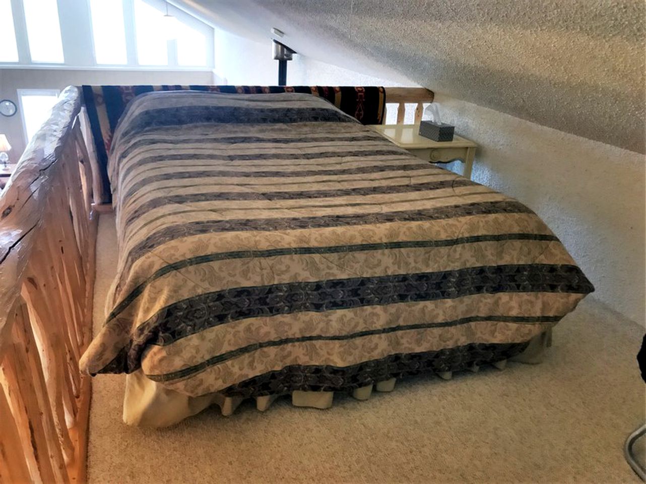 Inviting Log Cabin Rental Perfect for a Family Getaway in Center, Colorado