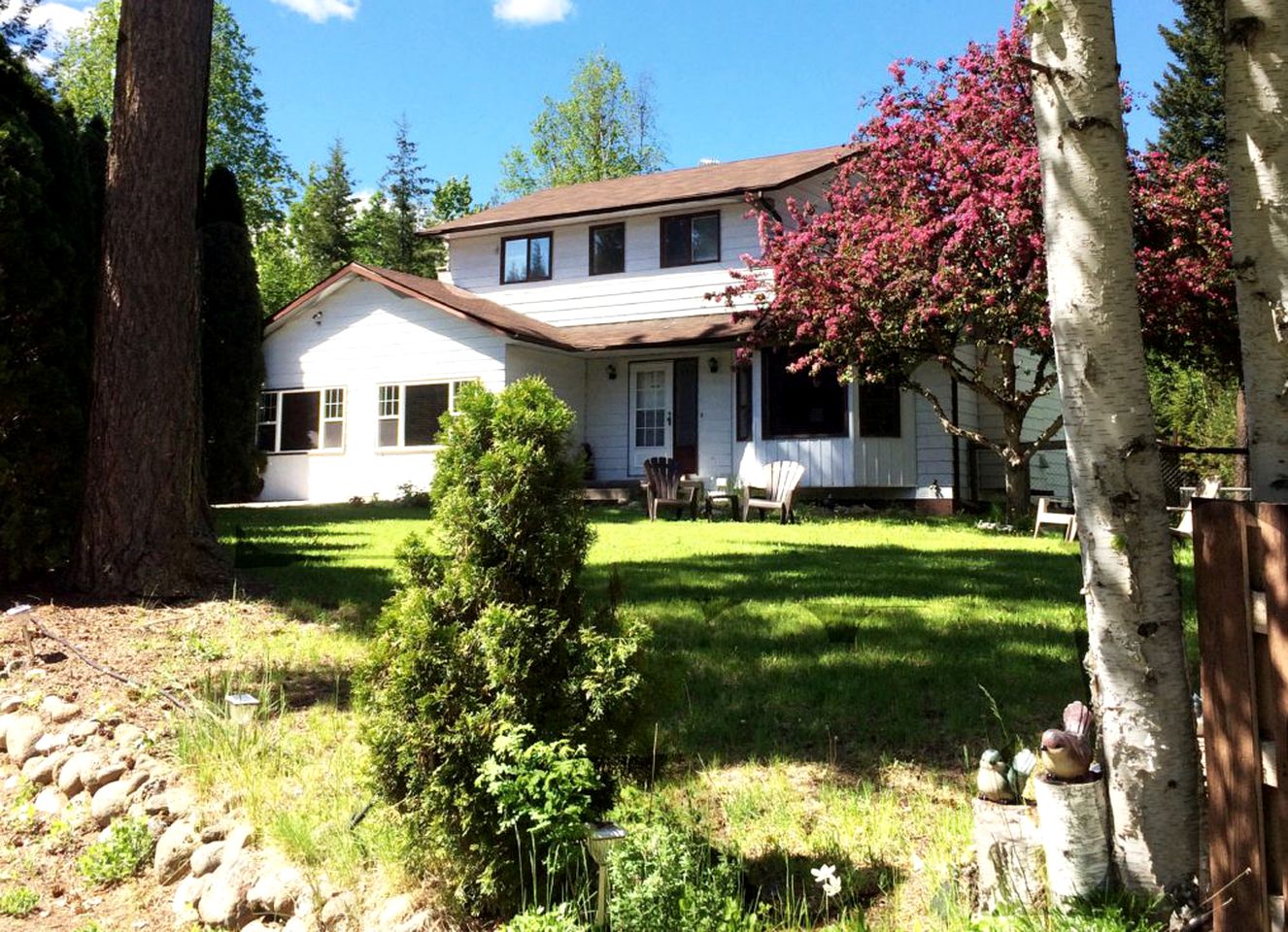 Charming PetFriendly Suite Rental in Clearwater, British Columbia