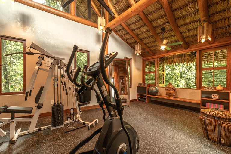 Cabins (Belize, Belize City, Belize District)