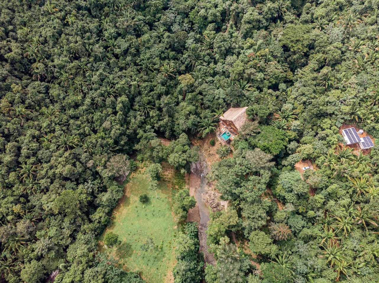 Magical Secluded Cabin in Belize City, Belize District
