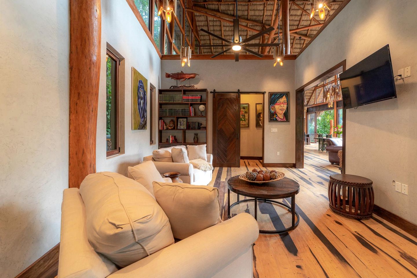Magical Secluded Cabin in Belize City, Belize District