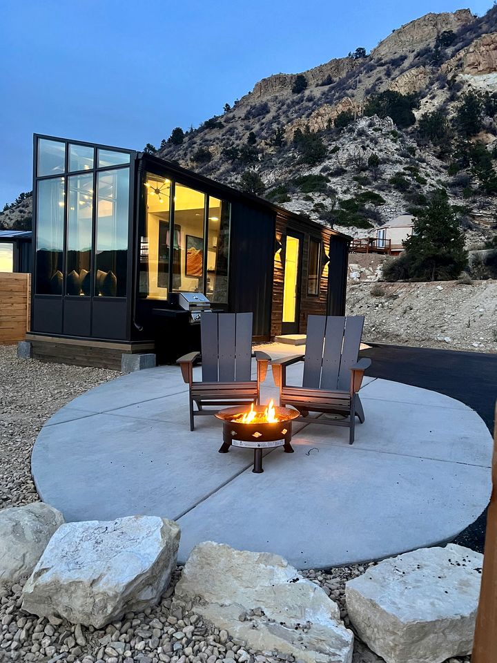 Beautiful Tiny House with Valley Views in Orderville, Utah