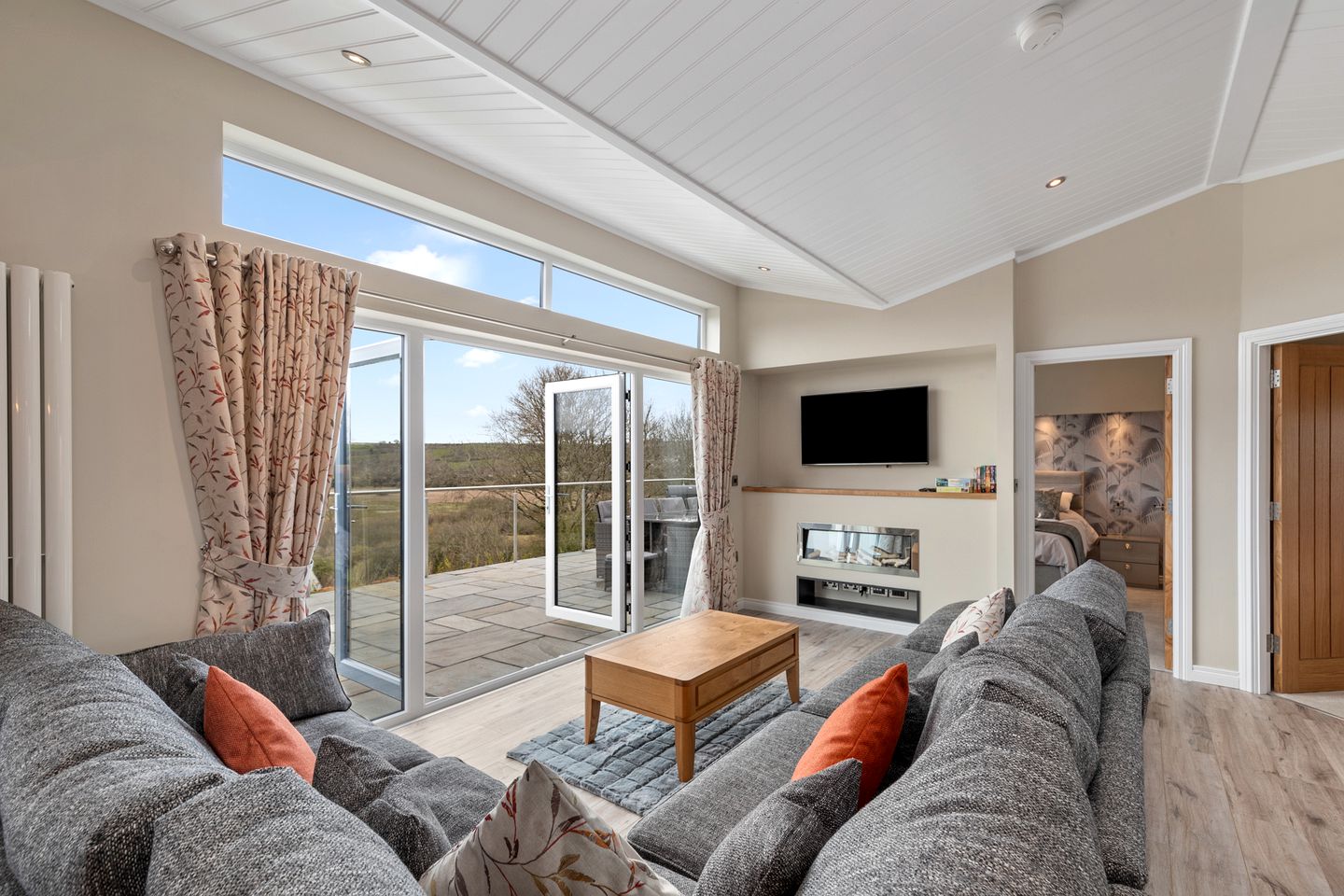 Exclusive Lodge Escape with Hot Tub by Tenby in Pembrokeshire, Wales