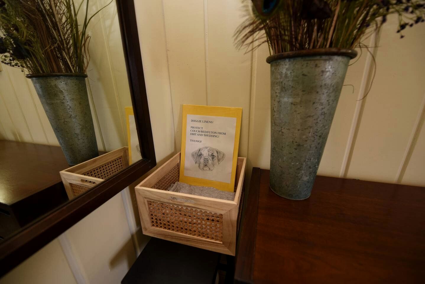 Charming Vintage Cabin Retreat near Jefferson River in Montana