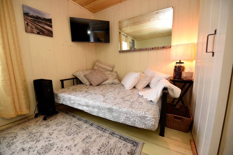 Cabins (United States of America, Whitehall, Montana)