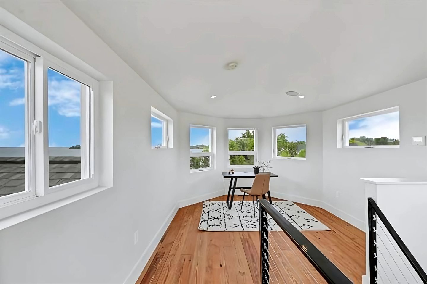 Lakefront Cottage with Nice Sights in Green Bay, Wisconsin