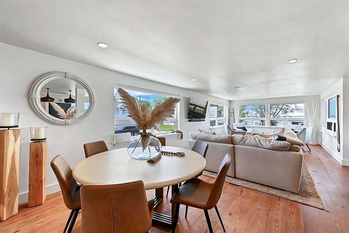 Lakefront Cottage with Nice Sights in Green Bay, Wisconsin