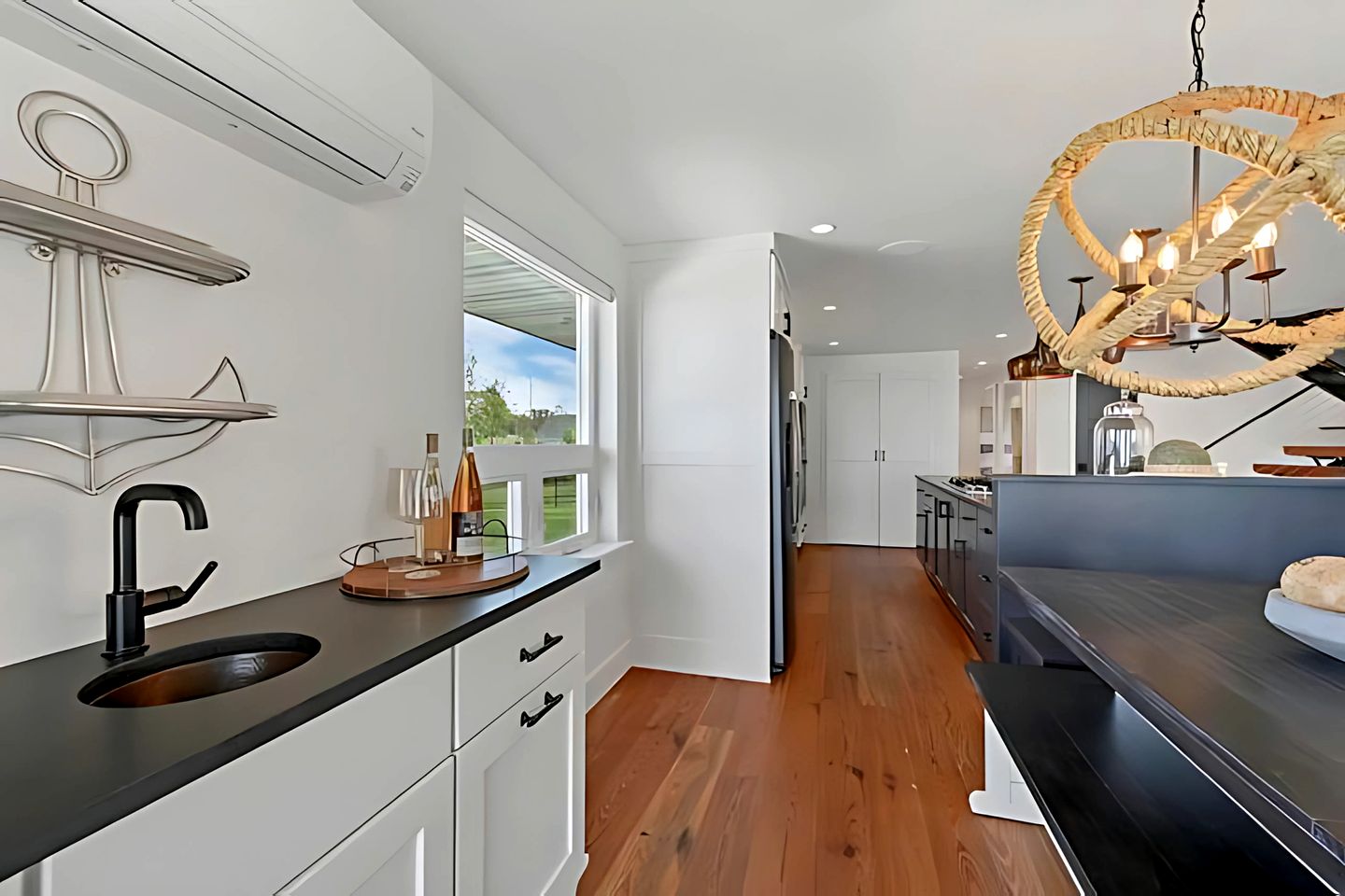 Lakefront Cottage with Nice Sights in Green Bay, Wisconsin