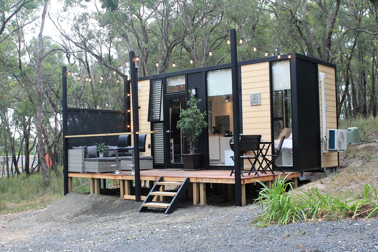 Pet-friendly tiny home for glamping in Victoria