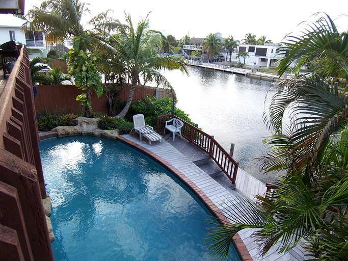 Beach Houses (Islamorada, Florida, United States)