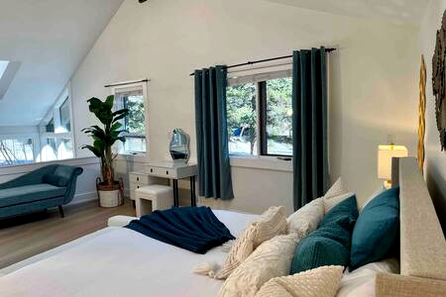 Luxurious Vacation Rental in Fairmont Hot Springs, British Columbia