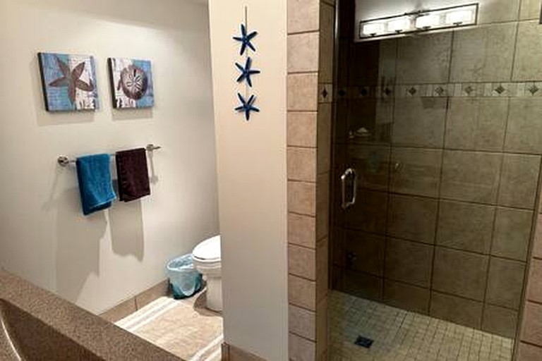 Vacation Rentals (Canada, --, --)