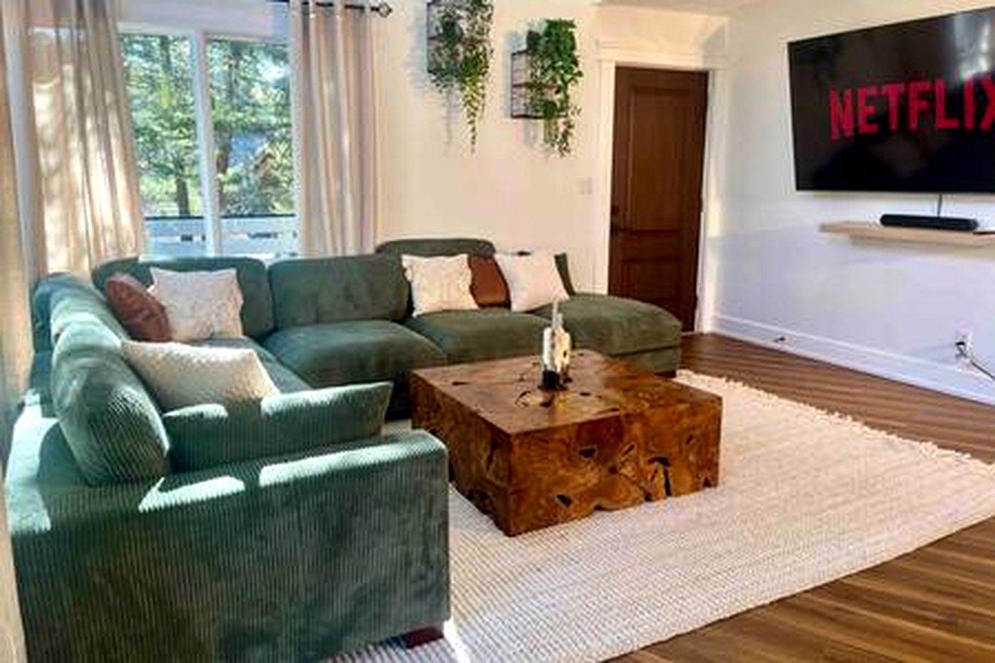 Luxurious Vacation Rental in Fairmont Hot Springs, British Columbia