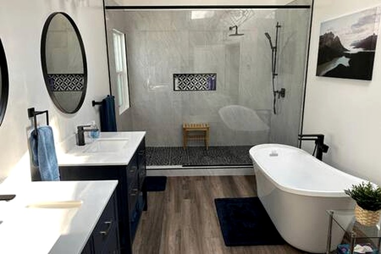 Vacation Rentals (Canada, --, --)