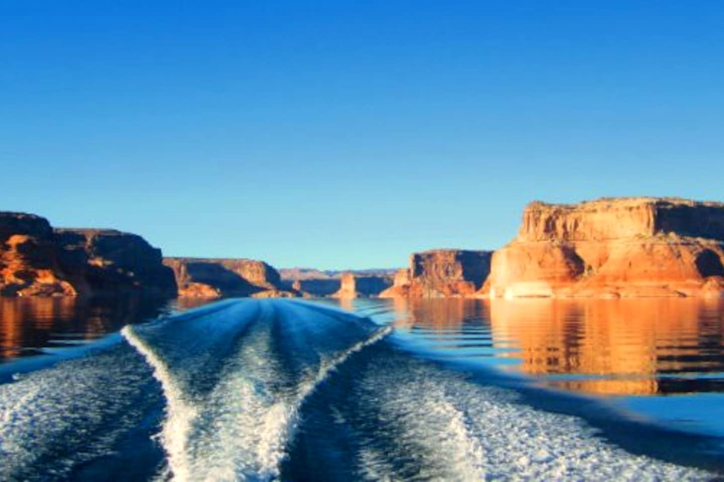 Pet-Friendly Modern Vacation Home with Vermilion Cliffs Views, Boat Parking & Fenced Yard near Horseshoe Bend & Lake Powell, Page Arizona