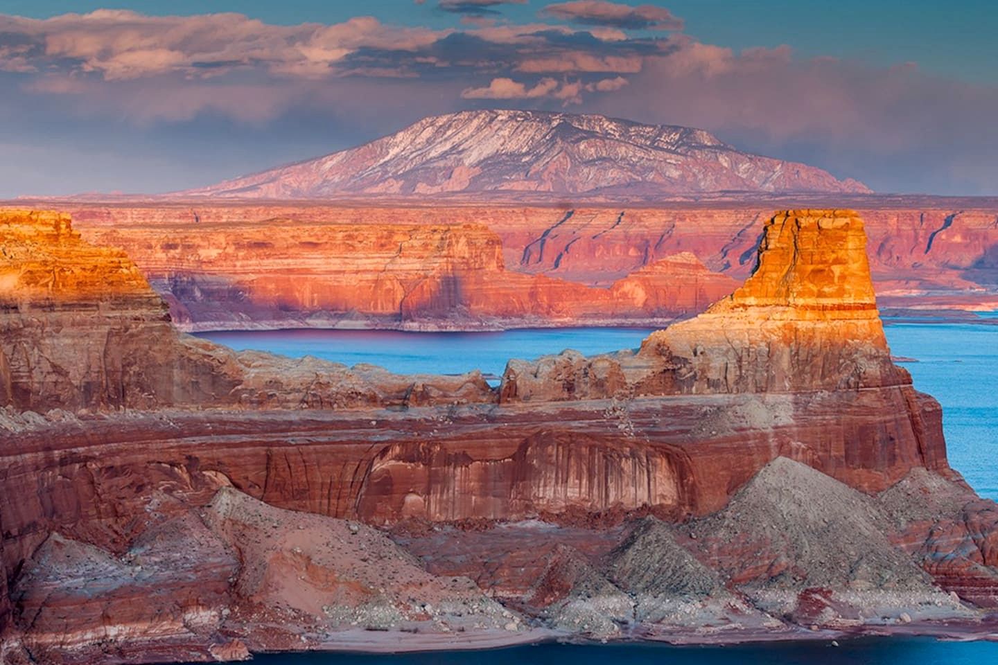 Pet-Friendly Modern Vacation Home with Vermilion Cliffs Views, Boat Parking & Fenced Yard near Horseshoe Bend & Lake Powell, Page Arizona