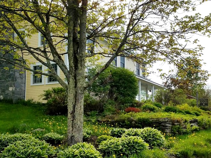 Vermont Bed and Breakfast at Russell Young Farm, Vacation Rentals 26526