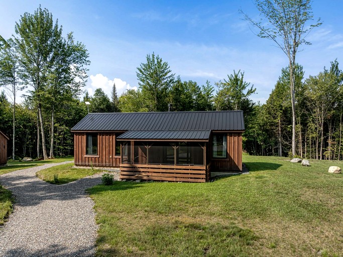 Cottages (United States of America, Wolcott, Vermont)