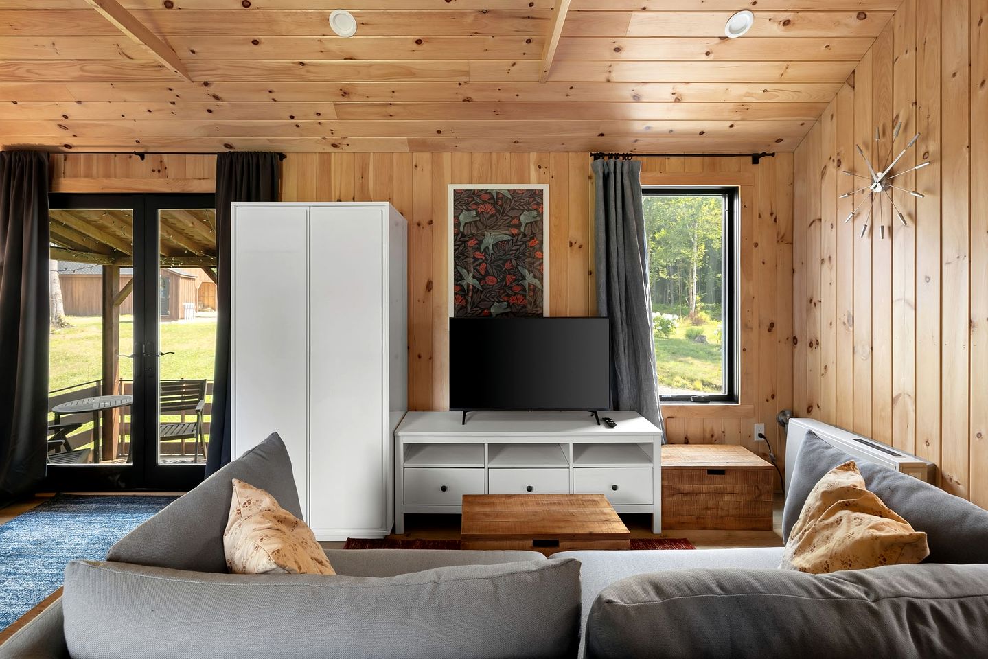 Off-Grid Cottage Great for a Small Family Getaway in Vermont