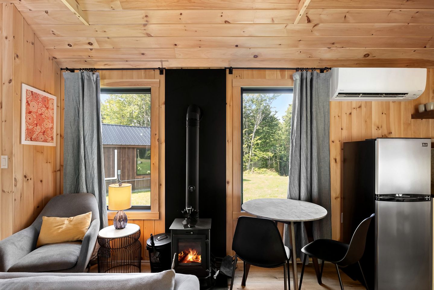 Off-Grid Cottage Great for a Small Family Getaway in Vermont