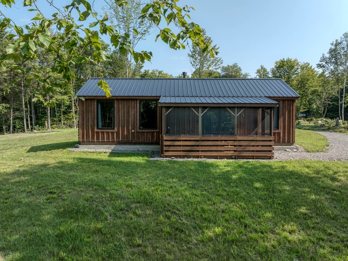 Scandinavian-Style Cottage Fully Equipped in Vermont